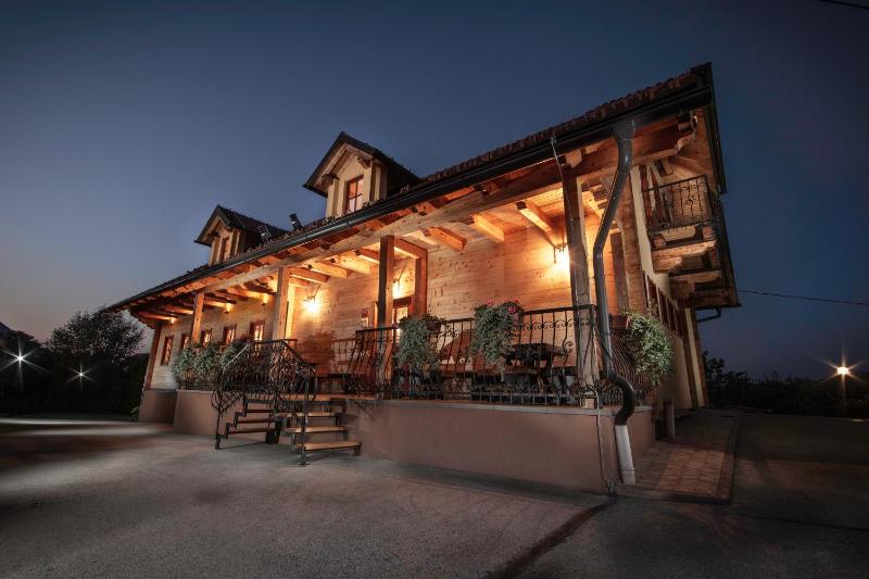 Wine & Tourism Bračko photo 2