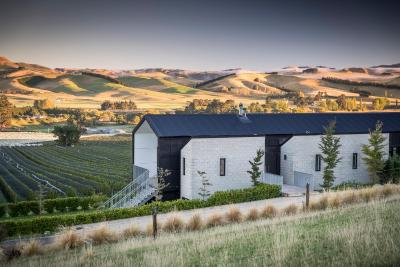Wine hotels in Canterbury