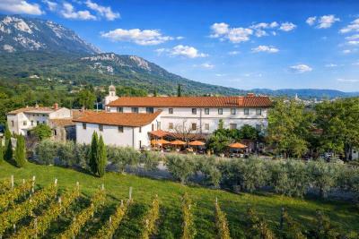 Best winery hotels in Kojsko