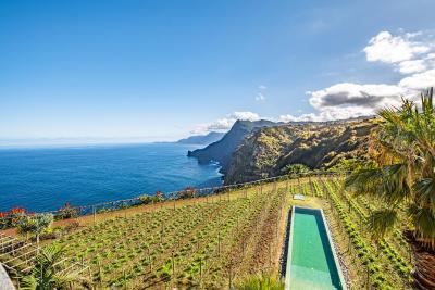 Best winery hotels in Douro Valley