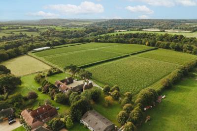 Best winery hotels in Devon