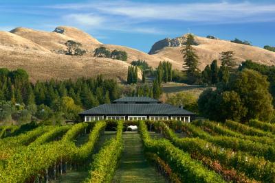 Best winery hotels in Otago